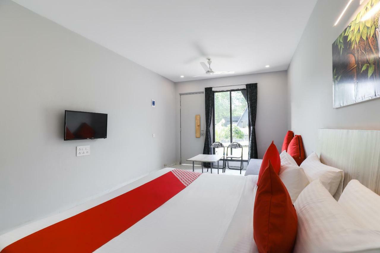 Oyo 48991 Serene Cottages And Resorts Vadodara Exteriör bild